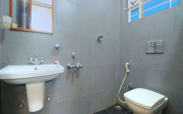 Oyo 15478 Lalana Residency
