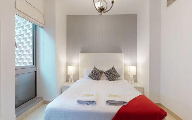 Lux BnB 3BDR Burj Khalifa & Pool Views
