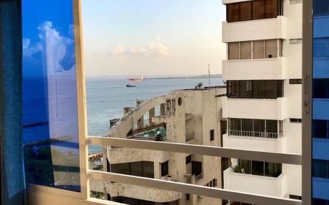 Apto con Balcón y Vista al Mar
