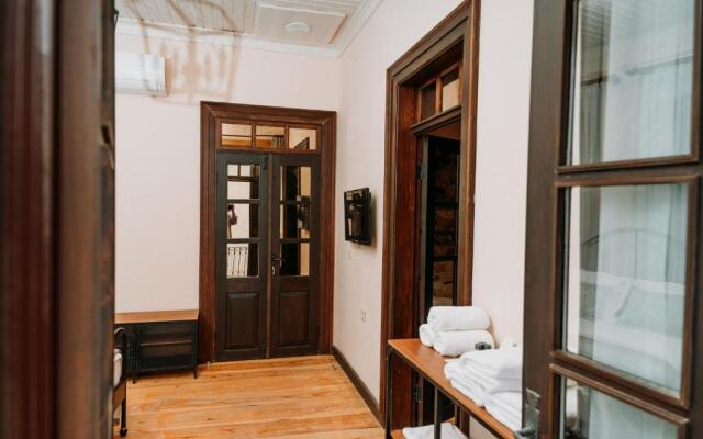 Nill's Stone House Otel