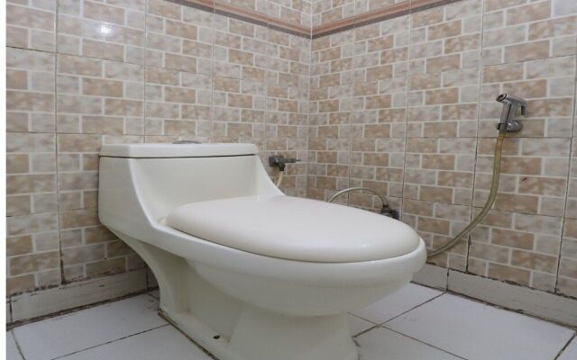 Oyo 40002 Home Feeling Accommodation