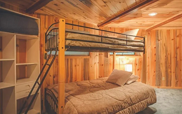 Cedar Creek Hideaway