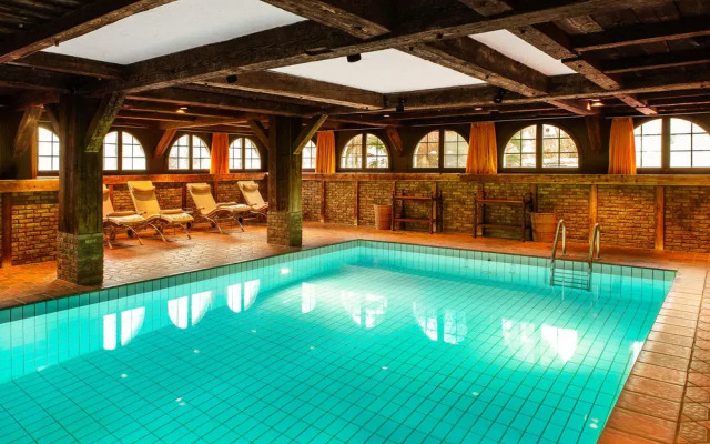 Swiss-Chalet Merlischachen - Historik Chalet-Hotel Lodge