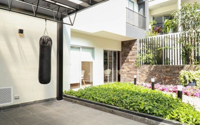 w Modern Loft With Balcony in Barranco