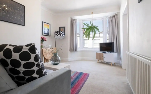 Host Stay Guildford Apartment