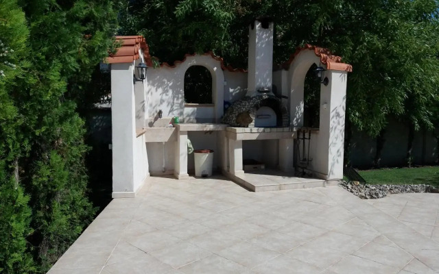 Rest house MIP