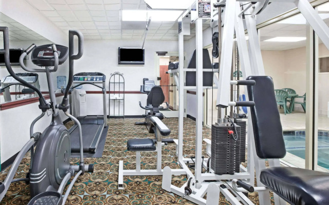 Holiday Inn Express And Suites Arlington North - Stadium Area by IHG
