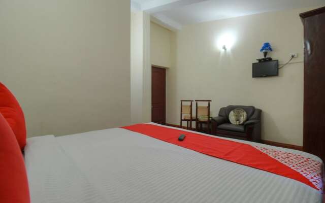 OYO 14434 Hotel RJ Inn