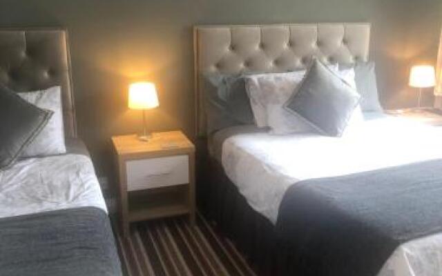 Manor Lodge B&B