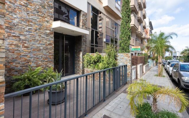 Las Ramblas Apartments by Allô Housing
