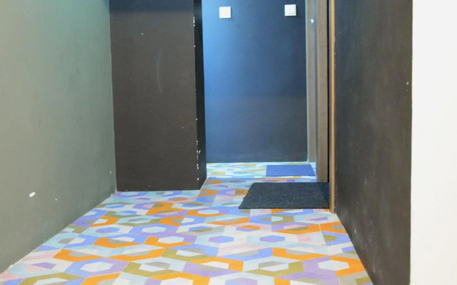 Bella Suite in the heart of the City Center, Parking