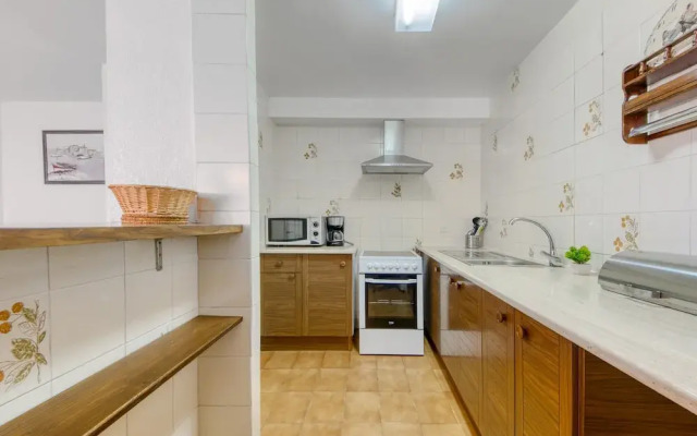 Posh Apartment Near Canyelles Petites