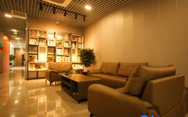 Kyoto Friends Room Youth Hotel (Beijing Wangjing Branch)