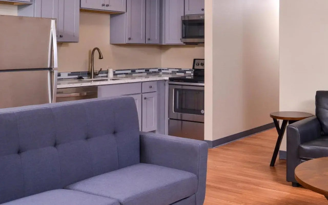 Interurban Suites Hotel