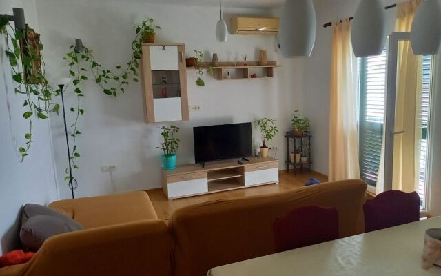 Mare 1 - Close to the sea - A5