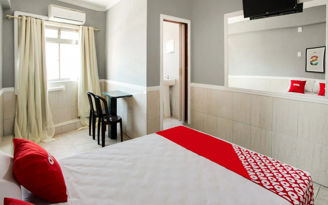 OYO Hotel Boneville, São Paulo