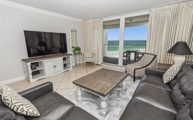 Shoreline Towers 1063 2 Bedroom Condo by RedAwning