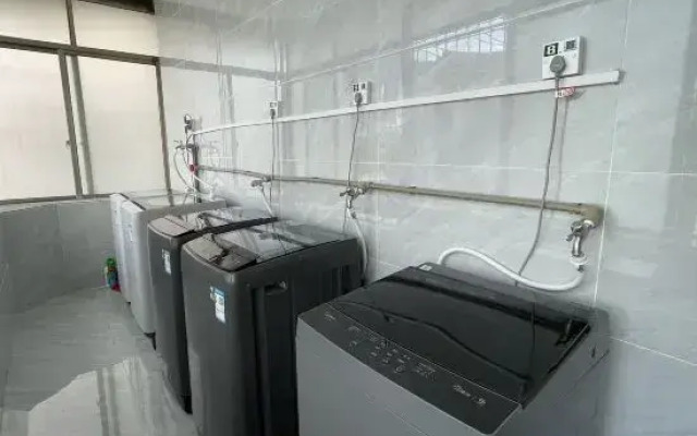 Runhong Serviced Apartment (Nanshui Market)