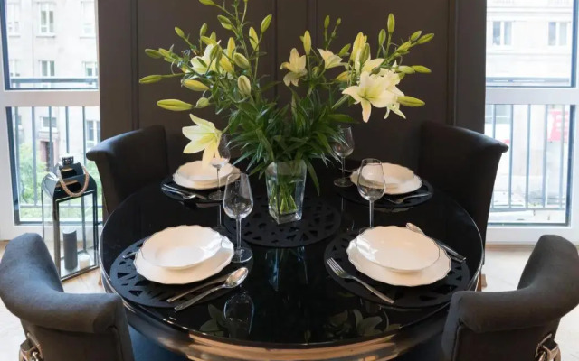 Silver House Warsaw Center