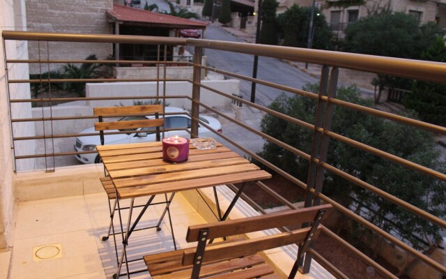 Modern & Hillview Terrace