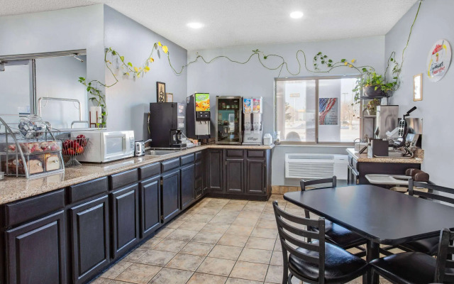 Super 8 by Wyndham Kokomo