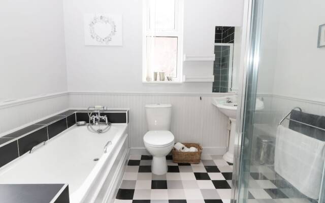 22 Trafalgar Crescent