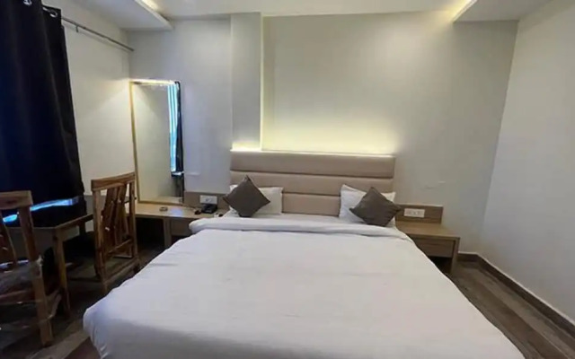 FabHotel Prakash