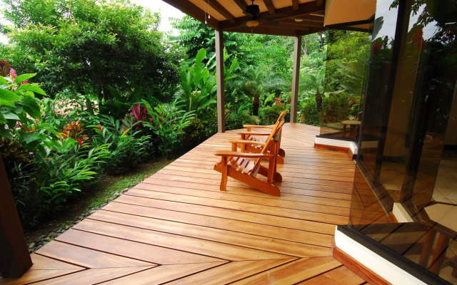 Tulemar Resort