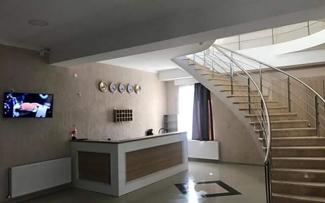 Kmg Hotel