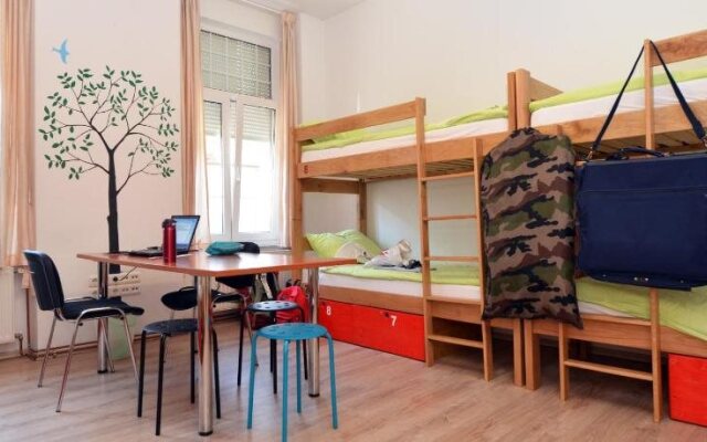 Hostel Temza