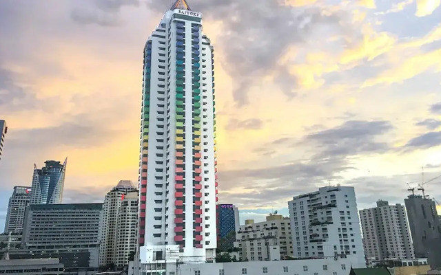 Baiyoke Suite Hostel