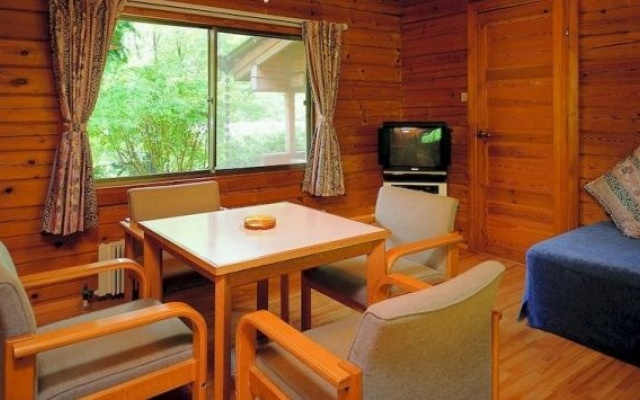 Hakone-en Cottage West – Guest Rooms – Hakone
