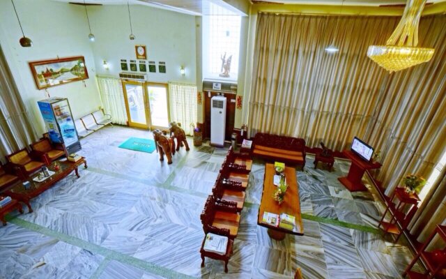 Taim Phyu Hotel