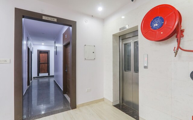 Fabhotel The Crestelia