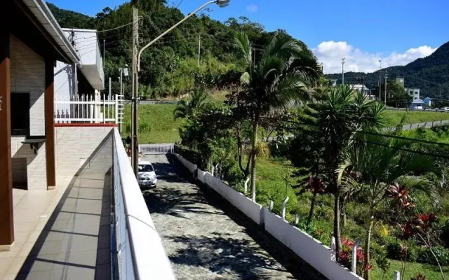 Praia da Ilhota, lado de Baneário Camboriú