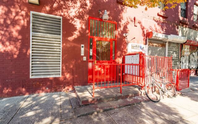 Furnished Empire Blvd Guest House