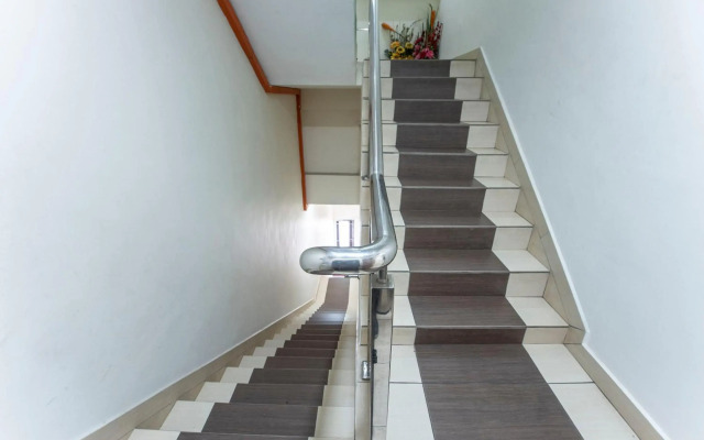 OYO 90385 H3 Hotel