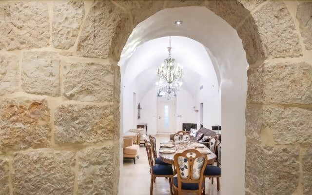 Luxury Loft 4 Bedrooms