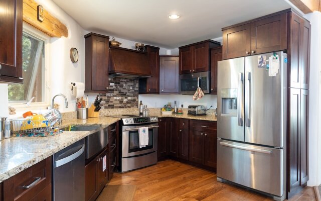 Santa Fe Fashion Designer's Home