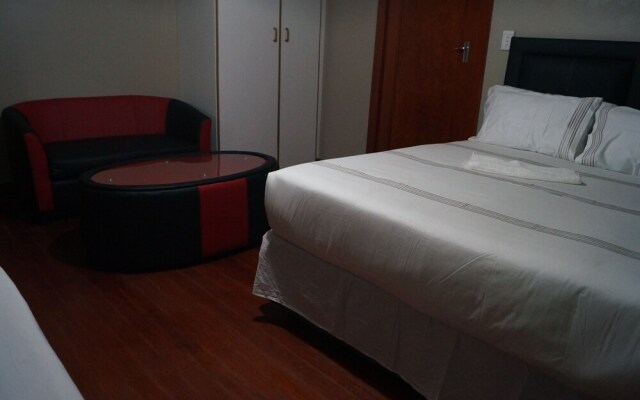 Miraton Eastgate Suites