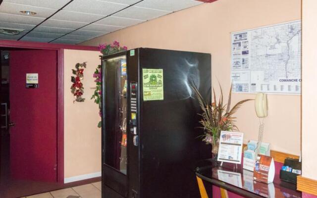Super 8 Motel - Lawton