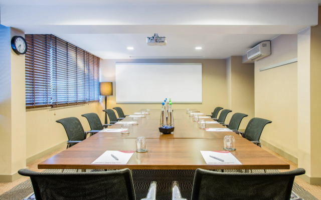 Crowne Plaza Manchester Airport by IHG