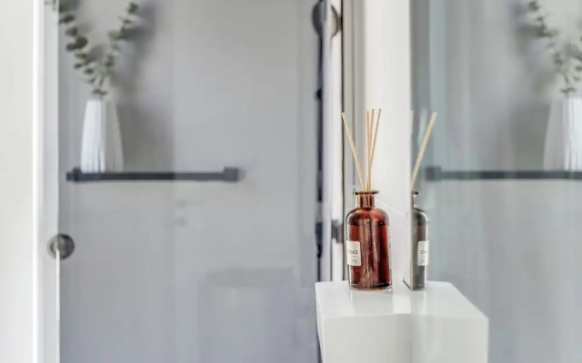 Sanders Old Port Thessaloniki