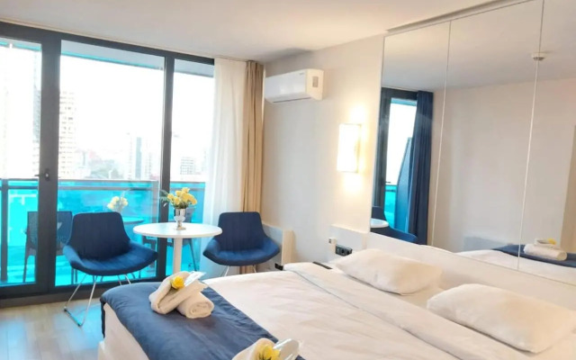 Seaview Appartment in Orbi Towers