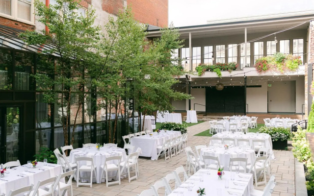 Hotel Covington Cincinnati Riverfront
