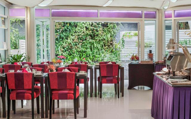 Mercure Hanoi La Gare