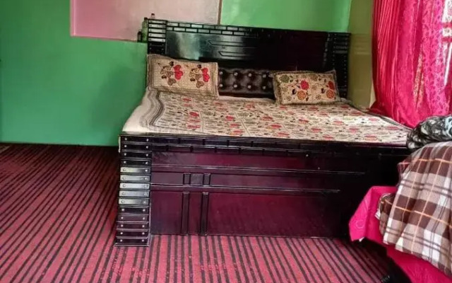 Pop Home 92900 Khalida Homestay