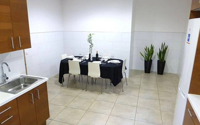 Super Balmes Guest House