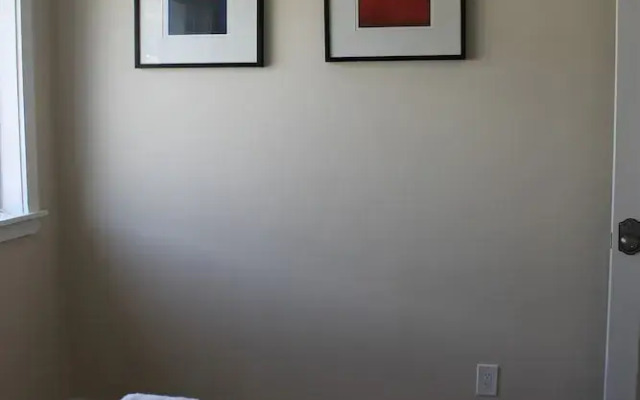 WOW Luxury Suites - Halifax Downtown