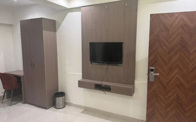 Hotel Sahara Residency